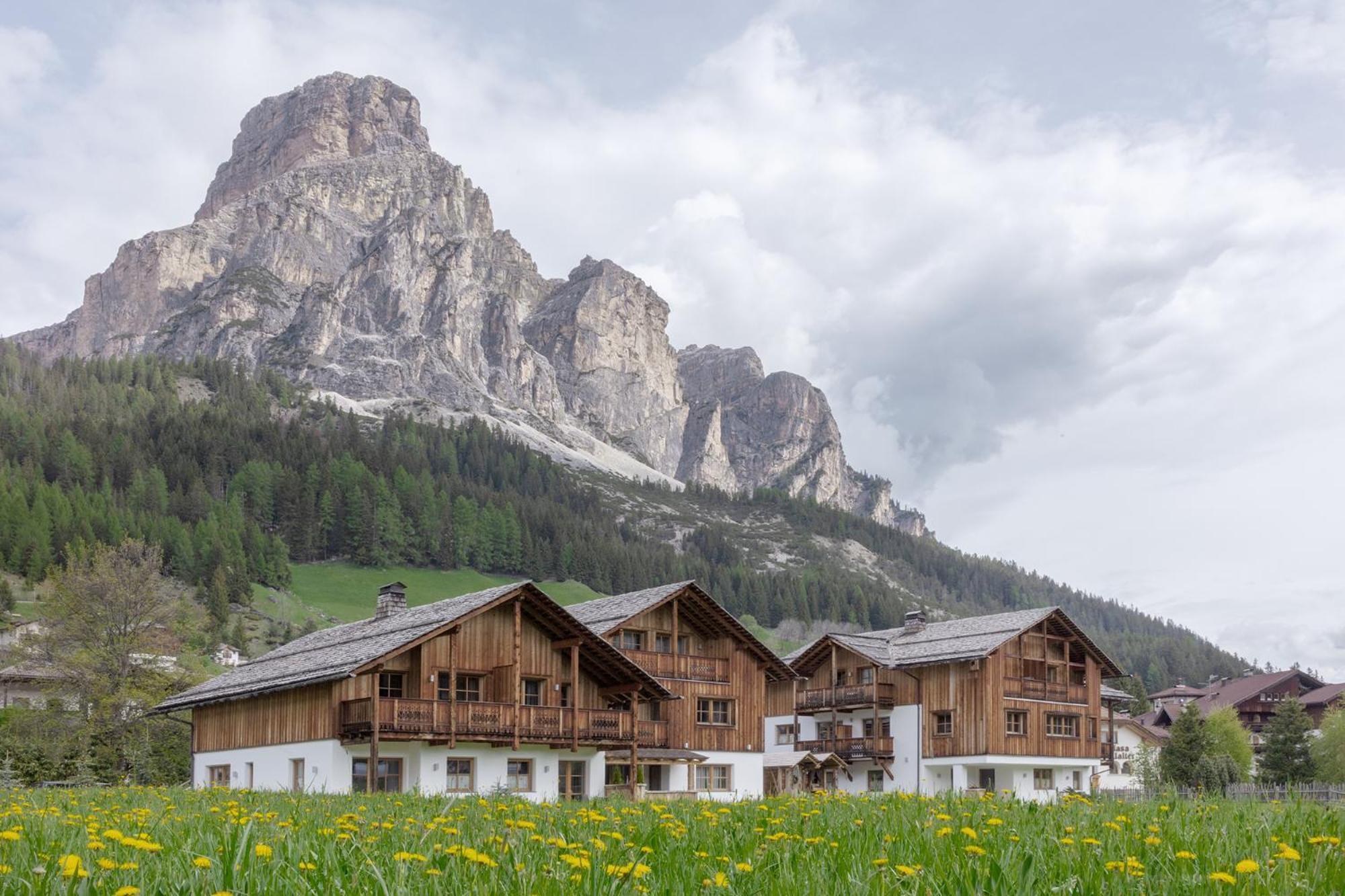 Chalet Ciasa Tino & Sara - Belaval Apartments Corvara In Badia Exterior photo